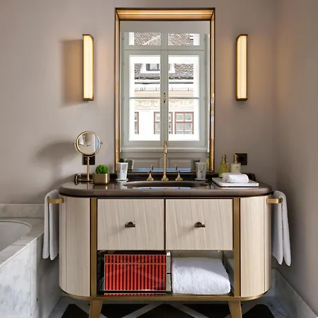 Rosewood Vienna