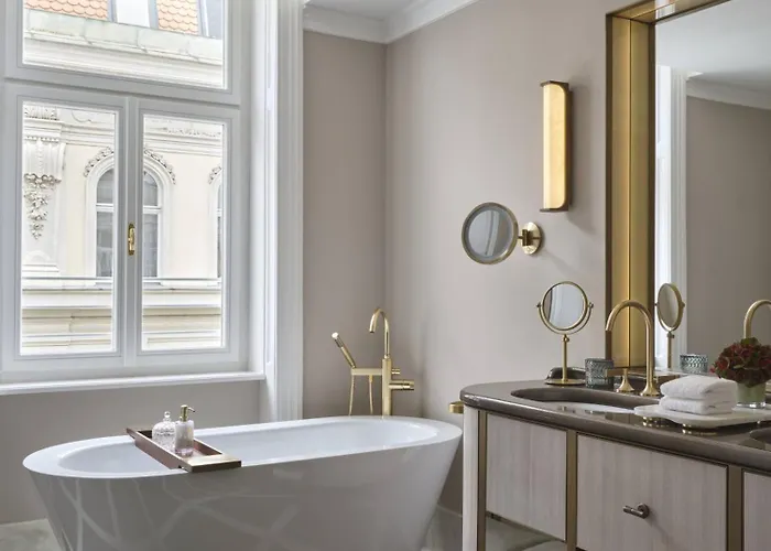 Rosewood 5*