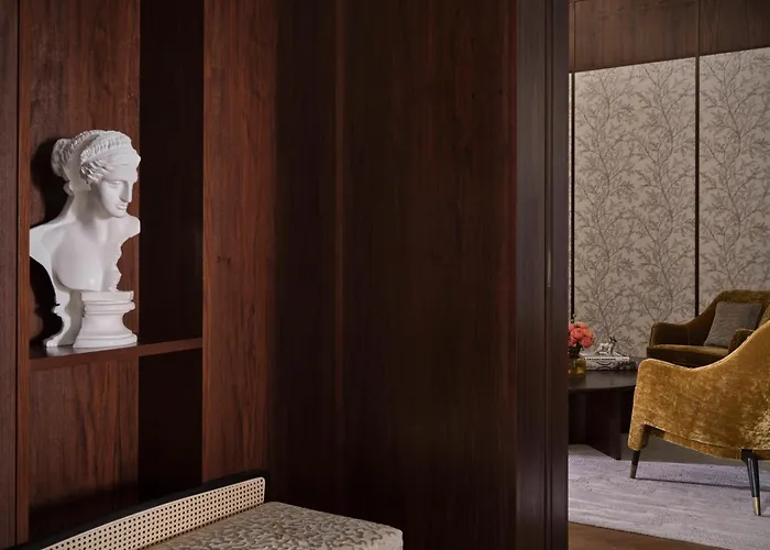 Hotel Rosewood 5*